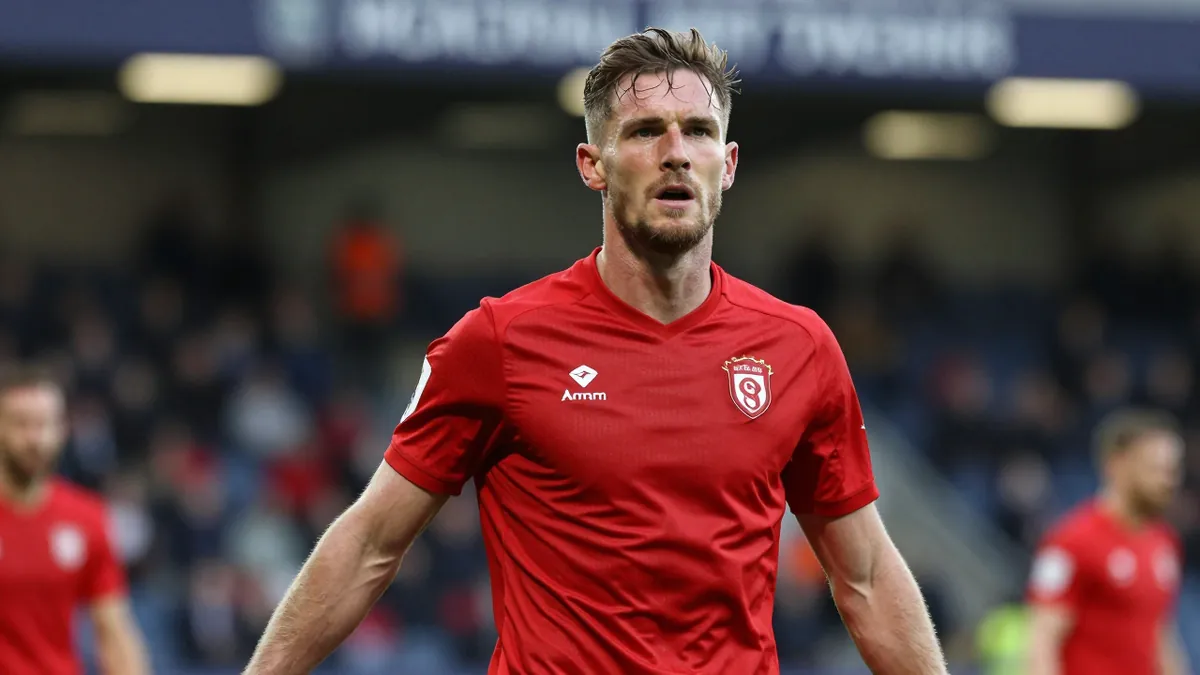 Accrington ST beats Crewe 2-0, strengthens promotion hopes