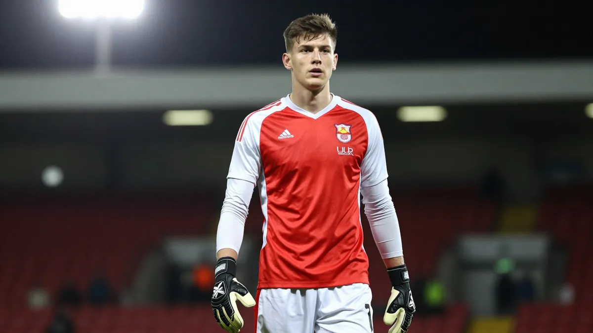 Accrington ST Signs Southampton Goalkeeper Ollie Wright on Loan